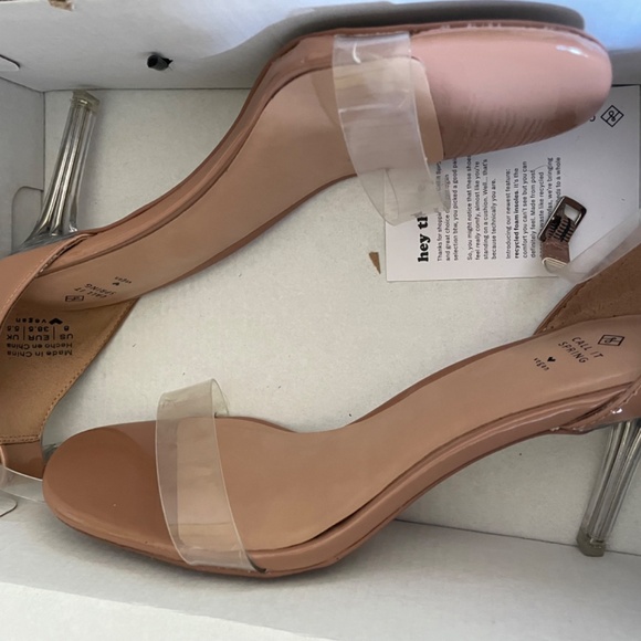 Size 8 Call it Spring Heels - Picture 5 of 6